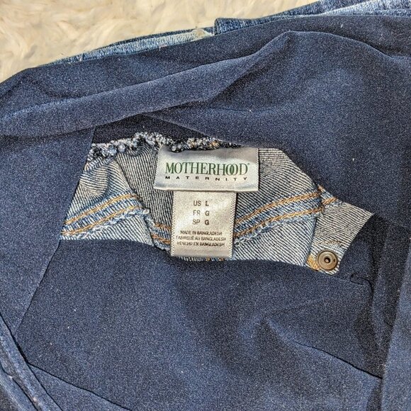 Blue Denim Maternity Jeans by Motherhood - Picture 4 of 7